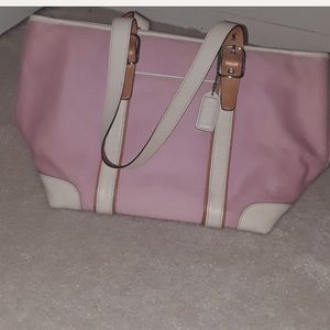 Coach - Cream pastel purse